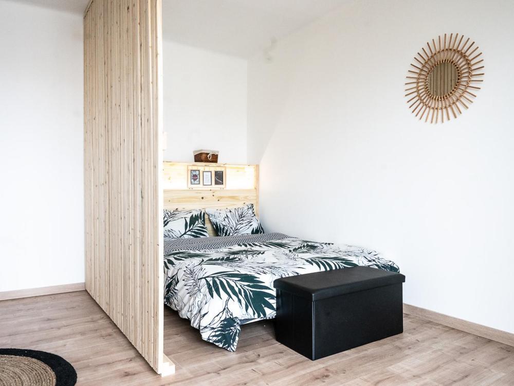 Апартаменты Studio Cocooning 2 Etoiles I Wifi I Clim I Plage 7Min A Pied Фрежюс Экстерьер фото